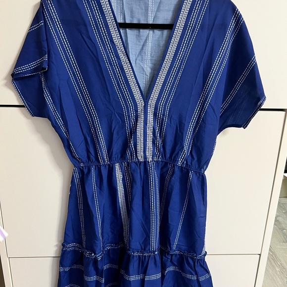 🔵 NWT Cupshe Elegant Blue Striped Dress - Picture 1 of 5